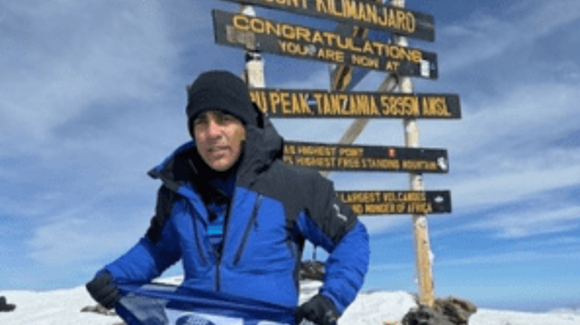 Subida a Kilimanjaro - Omar Guerra